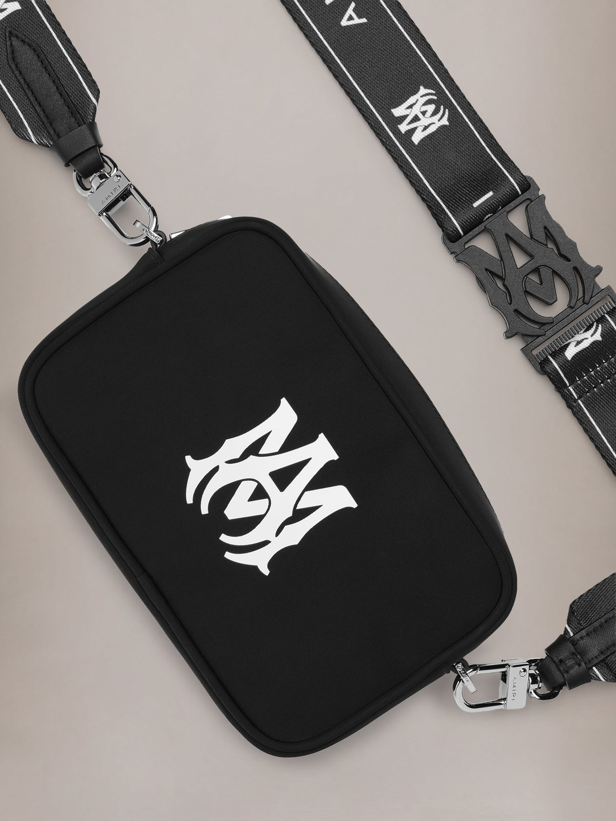 MA CAMERA CASE - Black