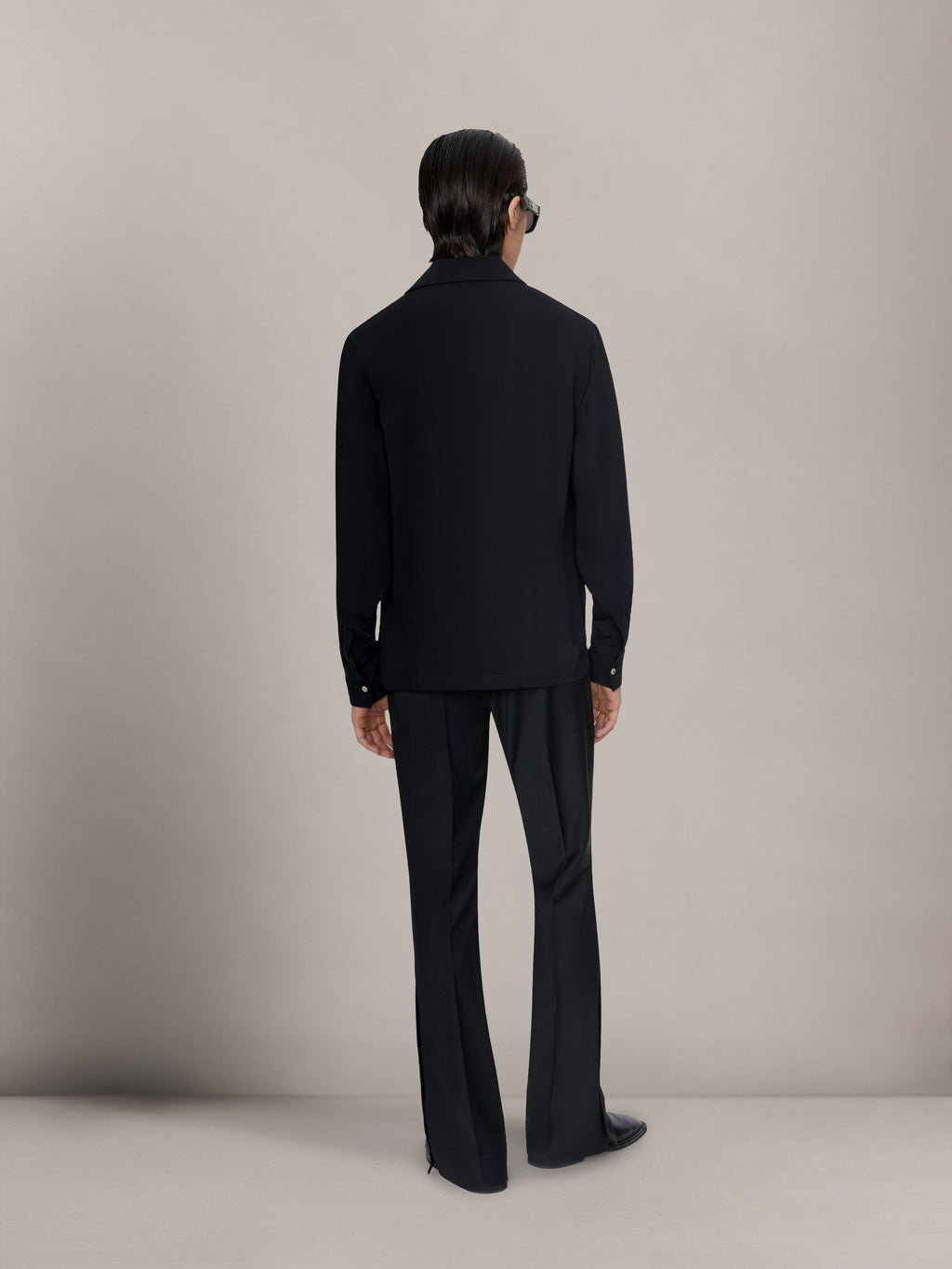 ROUND POCKET DRESS SHIRT - Black
