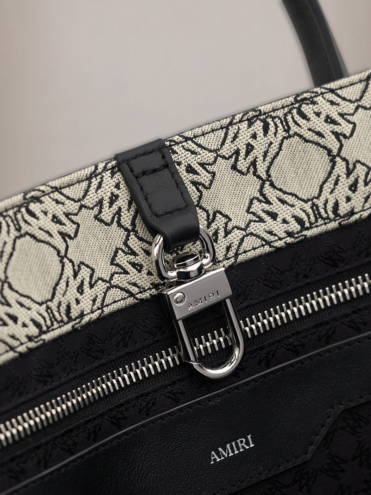 MA QUAD JACQUARD TOTE BAG - Grey
