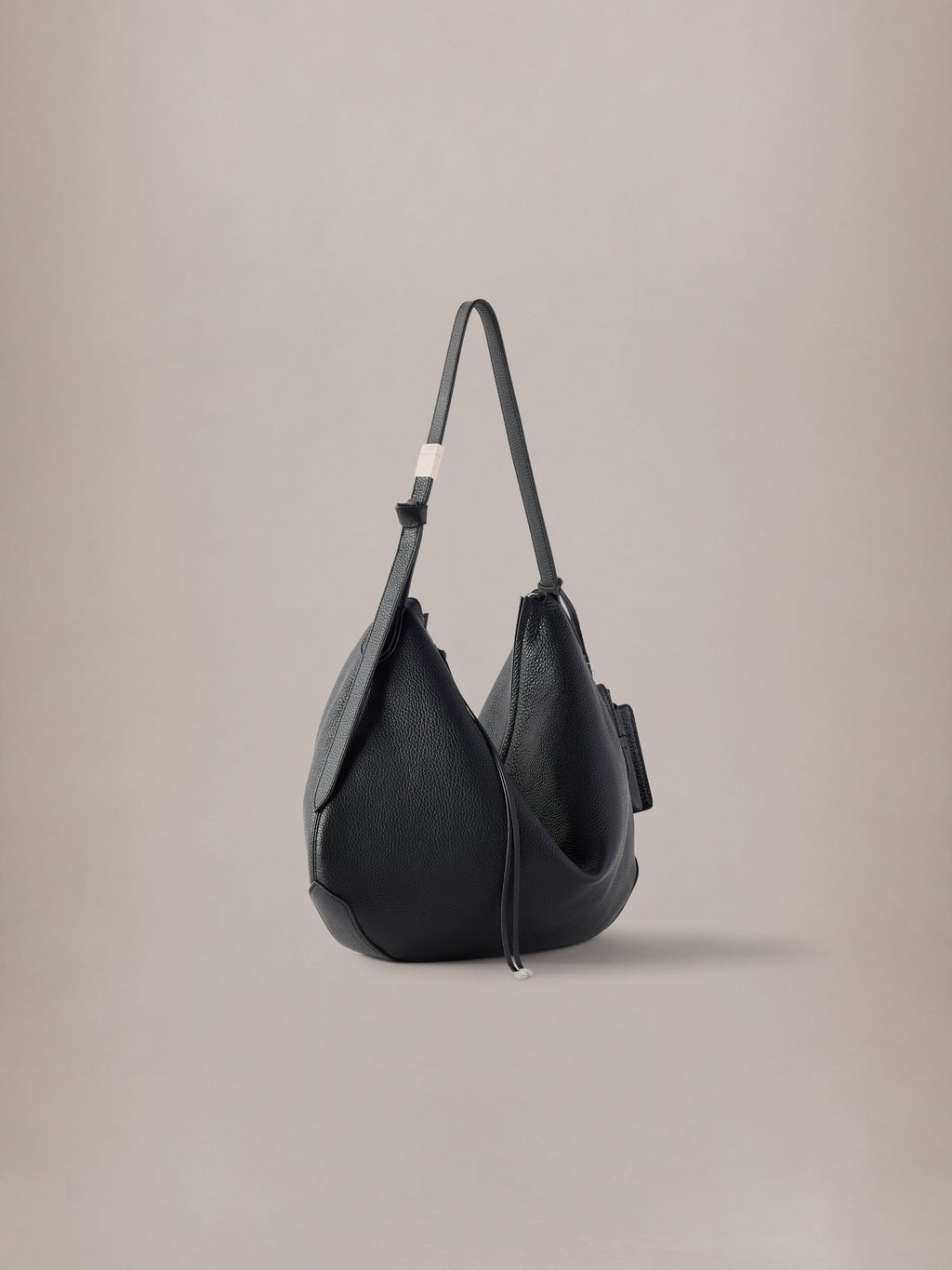 WOMEN - WOMEN'S BISCOTTO SHOULDER BAG - Black