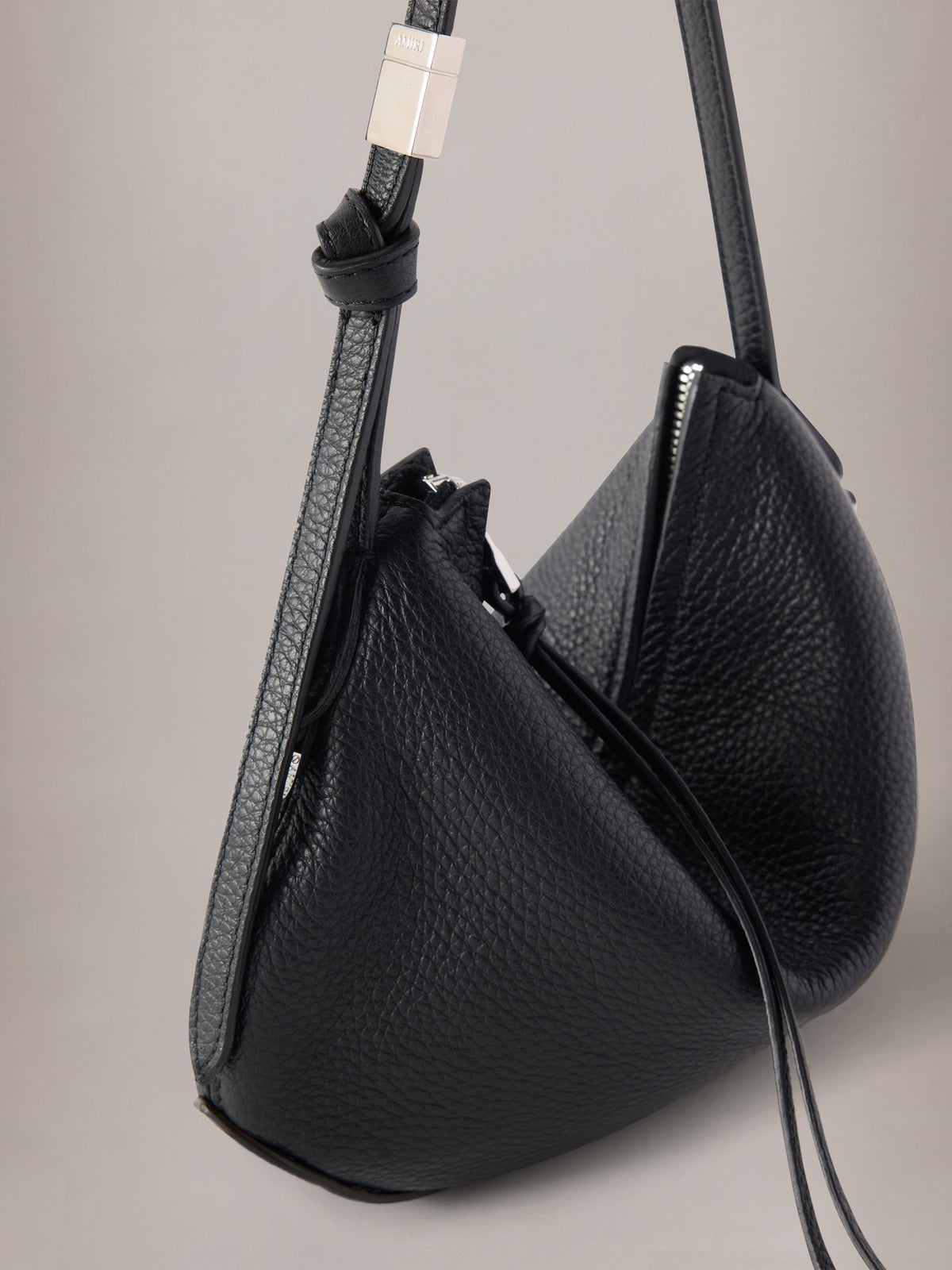 WOMEN - WOMEN'S BABY BISCOTTO SHOULDER BAG - Black