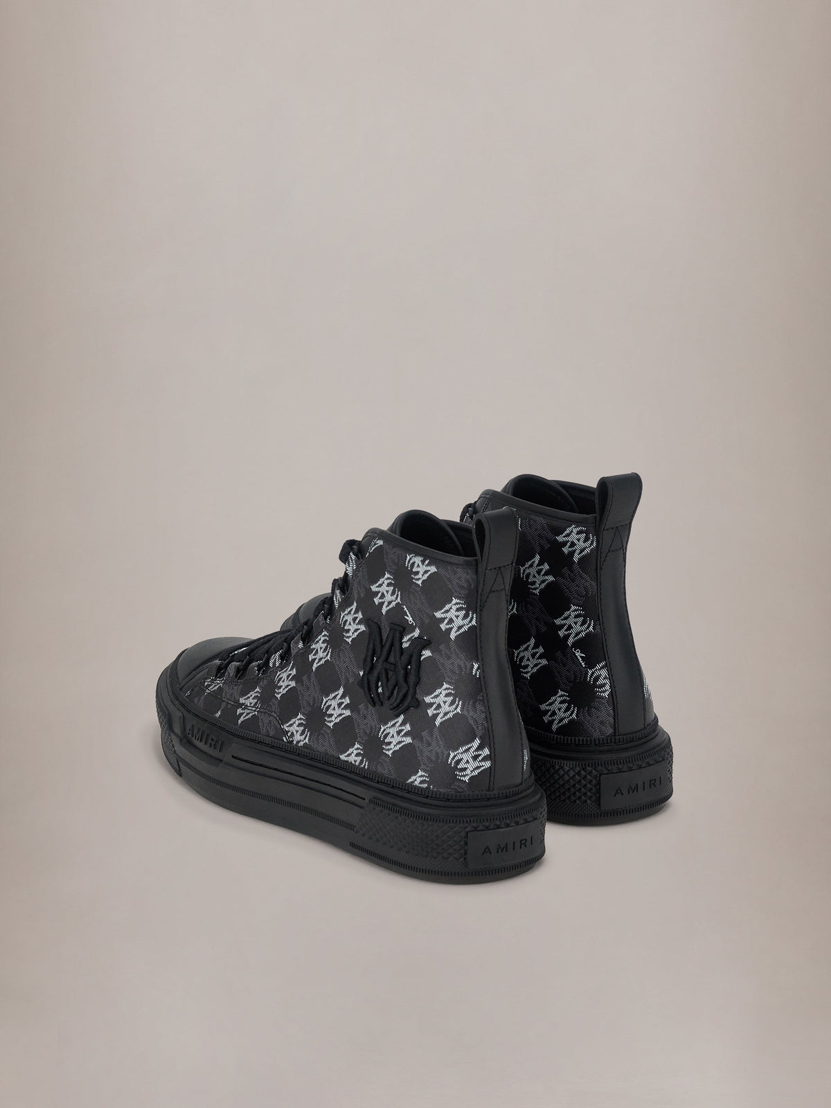 MA QUAD CANVAS COURT HI - Black