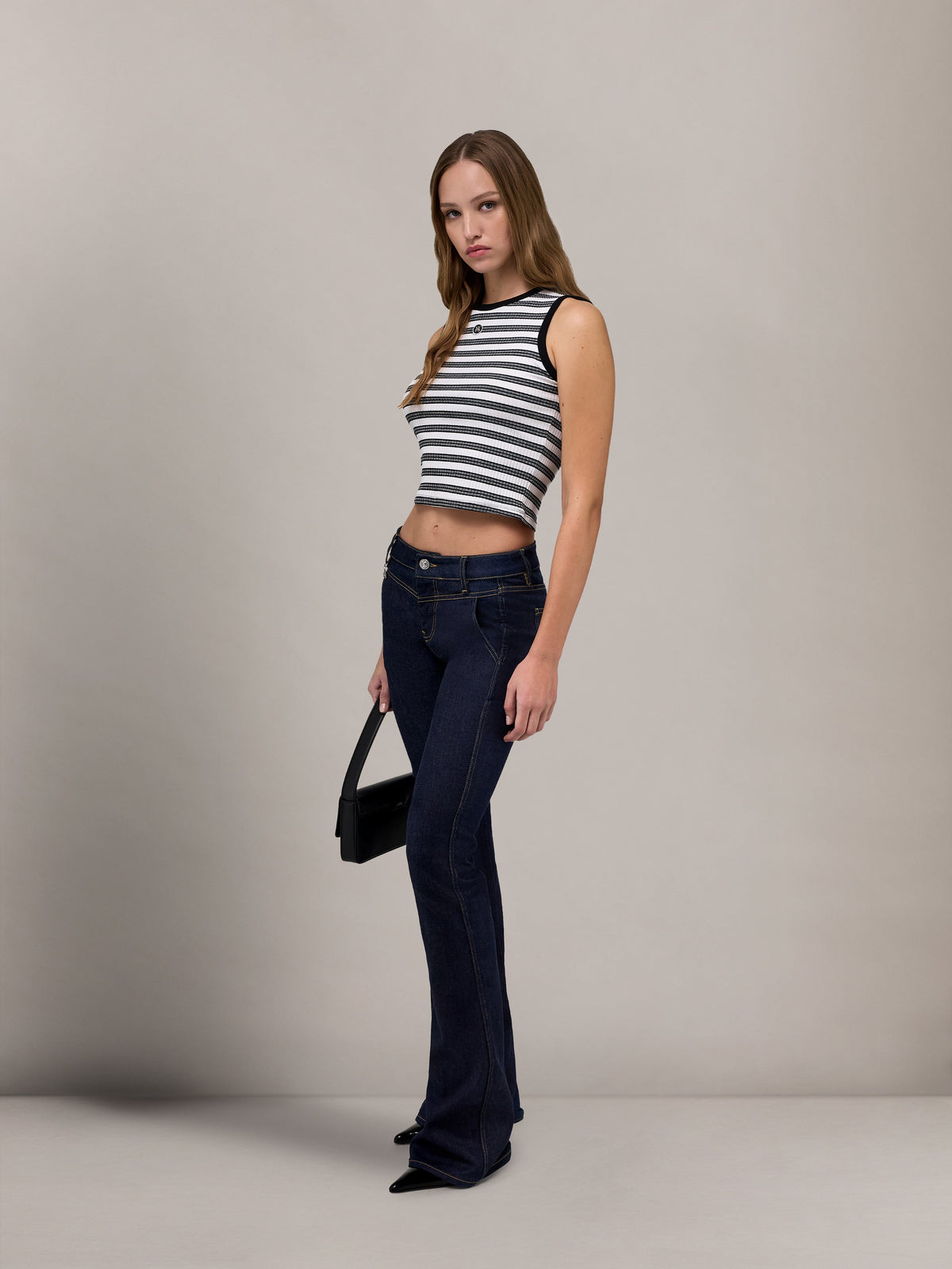 WOMEN - WOMEN'S MA STRIPED SLEEVLESS TOP - White