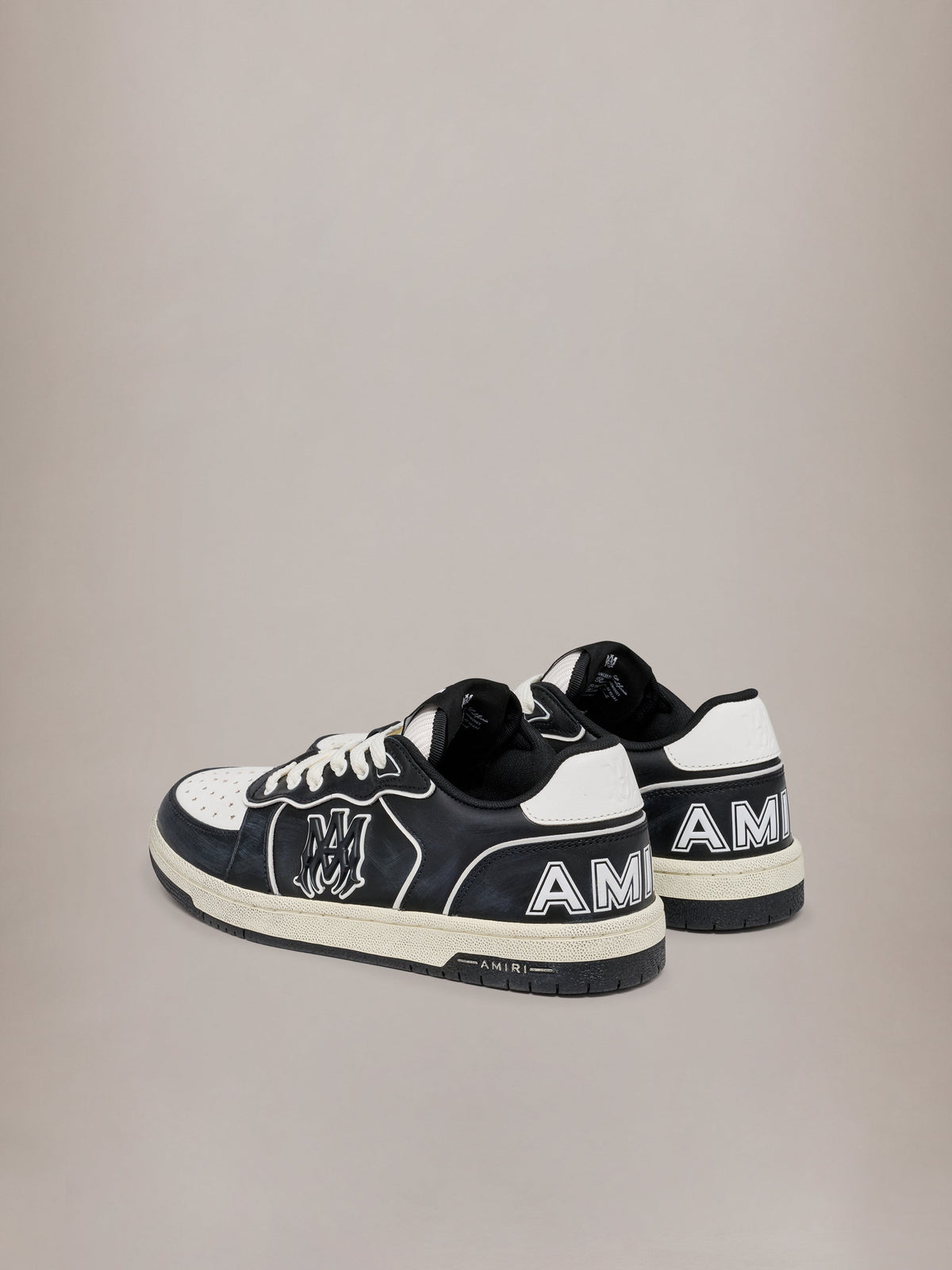 NEWPORT - Black