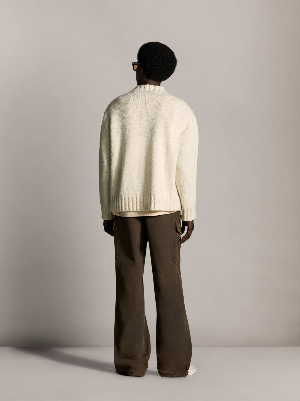 SMOKING WOLF SWEATER - Alabaster