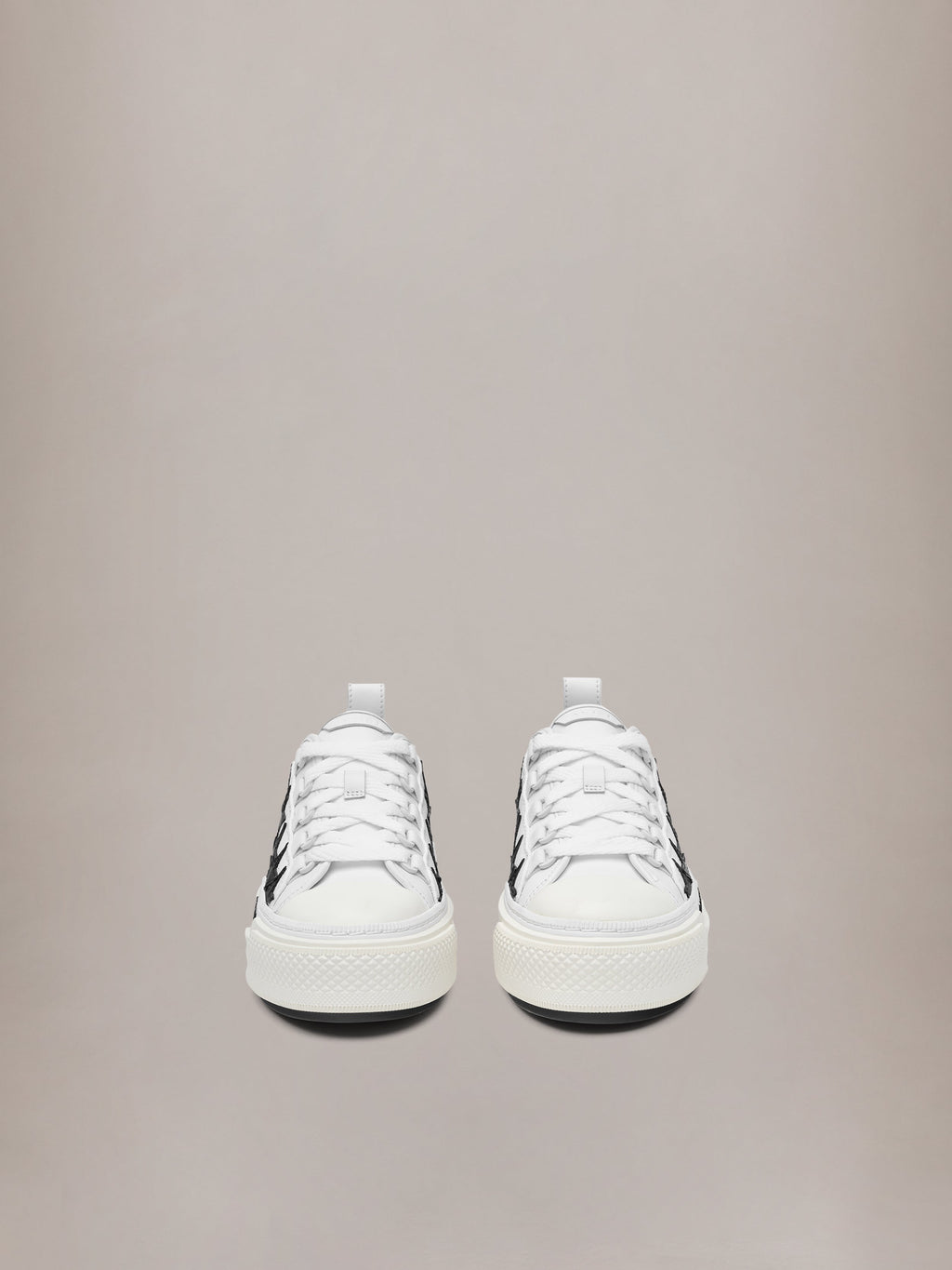 WOMEN - WOMEN'S STARS COURT LOW - WHITE/BLACK